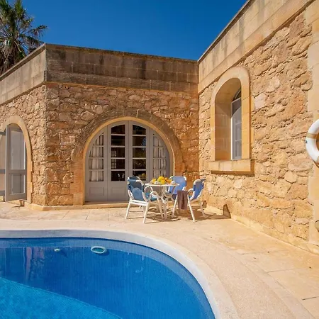 Villa Ta Cenc