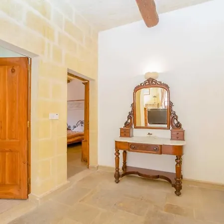 Villa Ta Cenc *